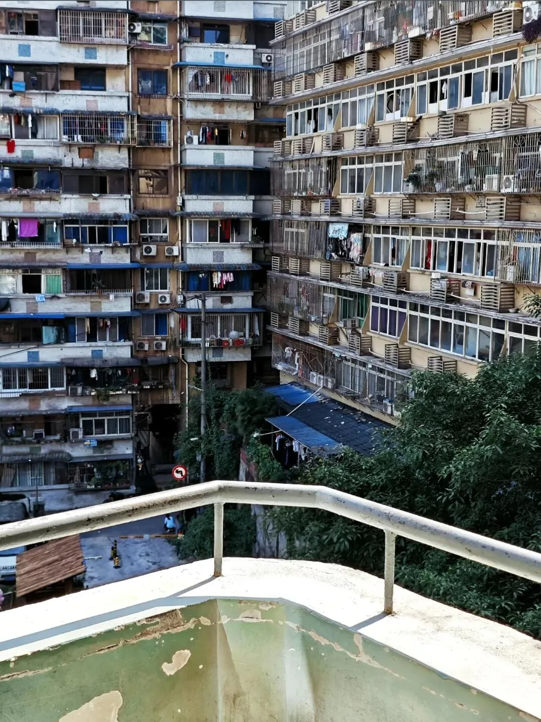 Bai Xiang Ju - 白象居 Chongqing Tourist Attraction