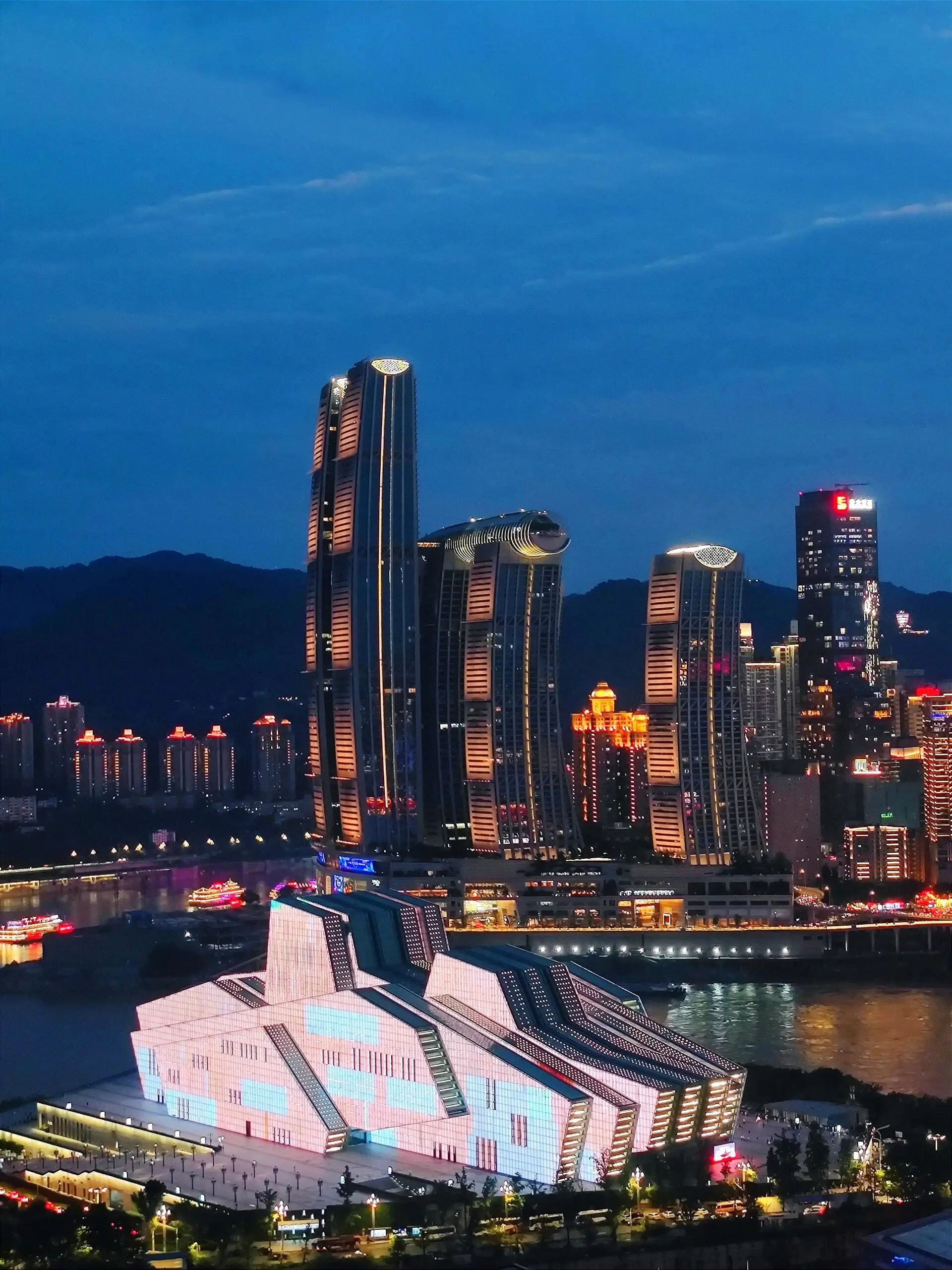 Chongqing Grand Theatre - 重庆大剧院 Chongqing Tourist Attraction