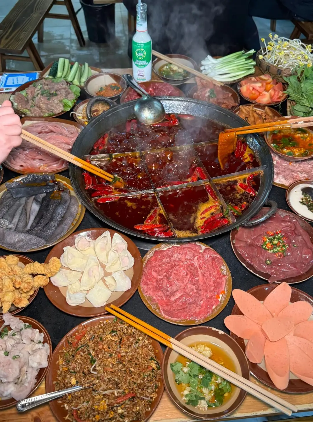 Chuqimen Eel Hotpot - 储奇门鳝鱼火锅 Chongqing Tourist Attraction