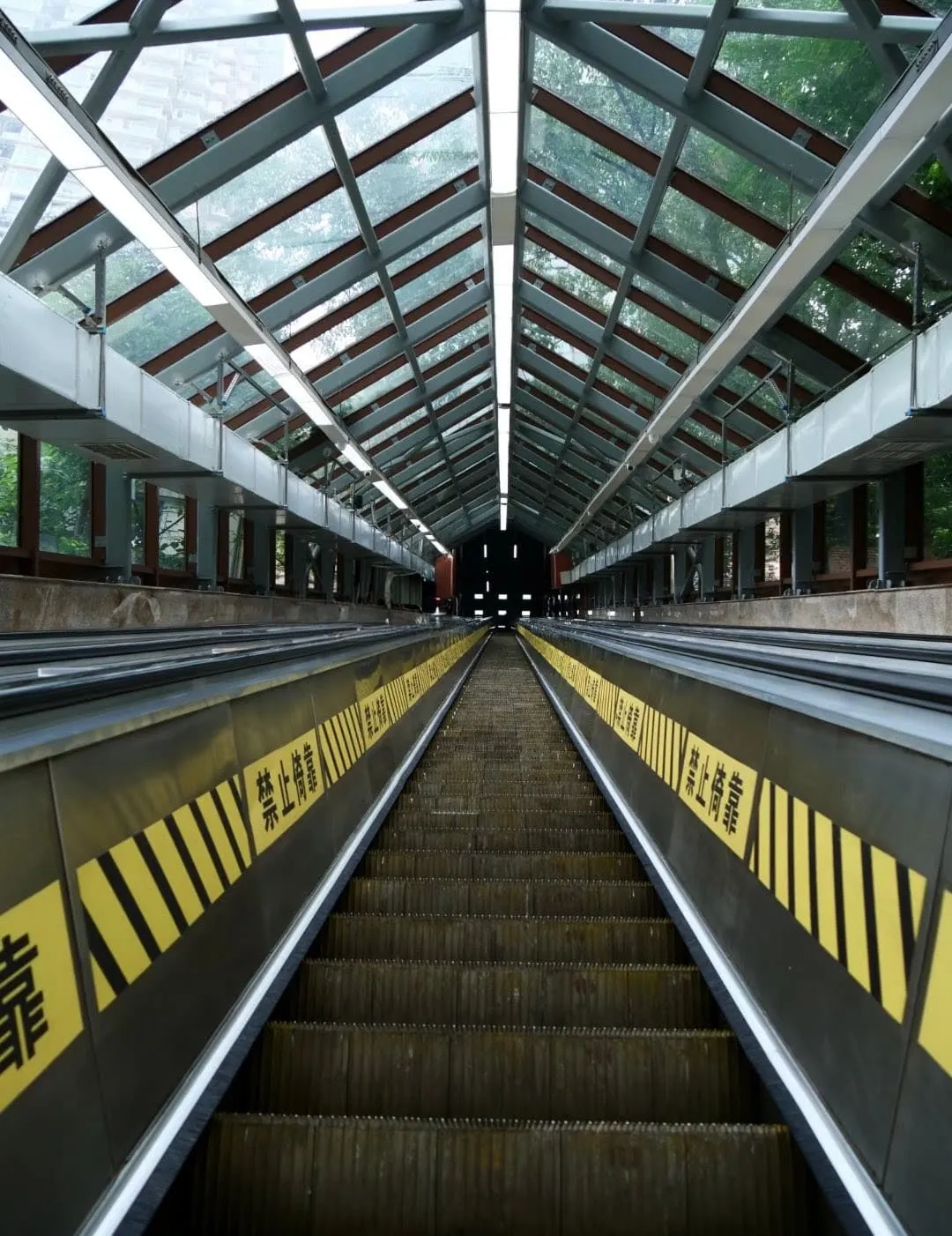 Crown Escalator - 皇冠大扶梯 Chongqing Tourist Attraction