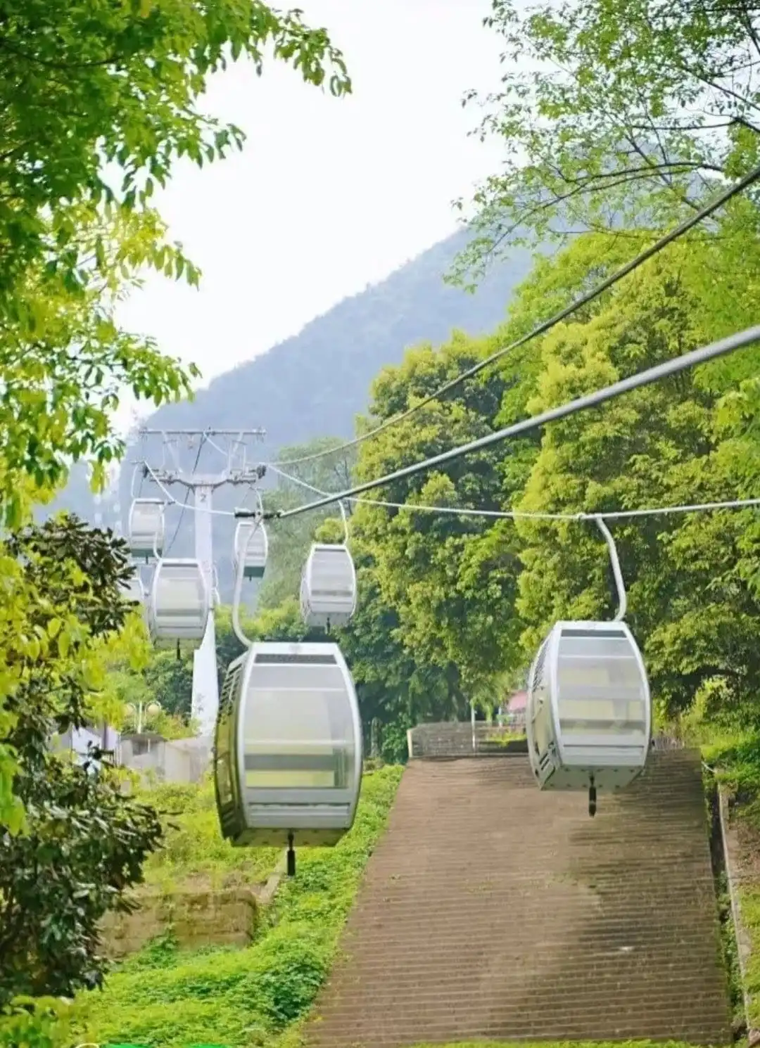 Geleshan Cableway - 歌乐山索道 Chongqing Tourist Attraction