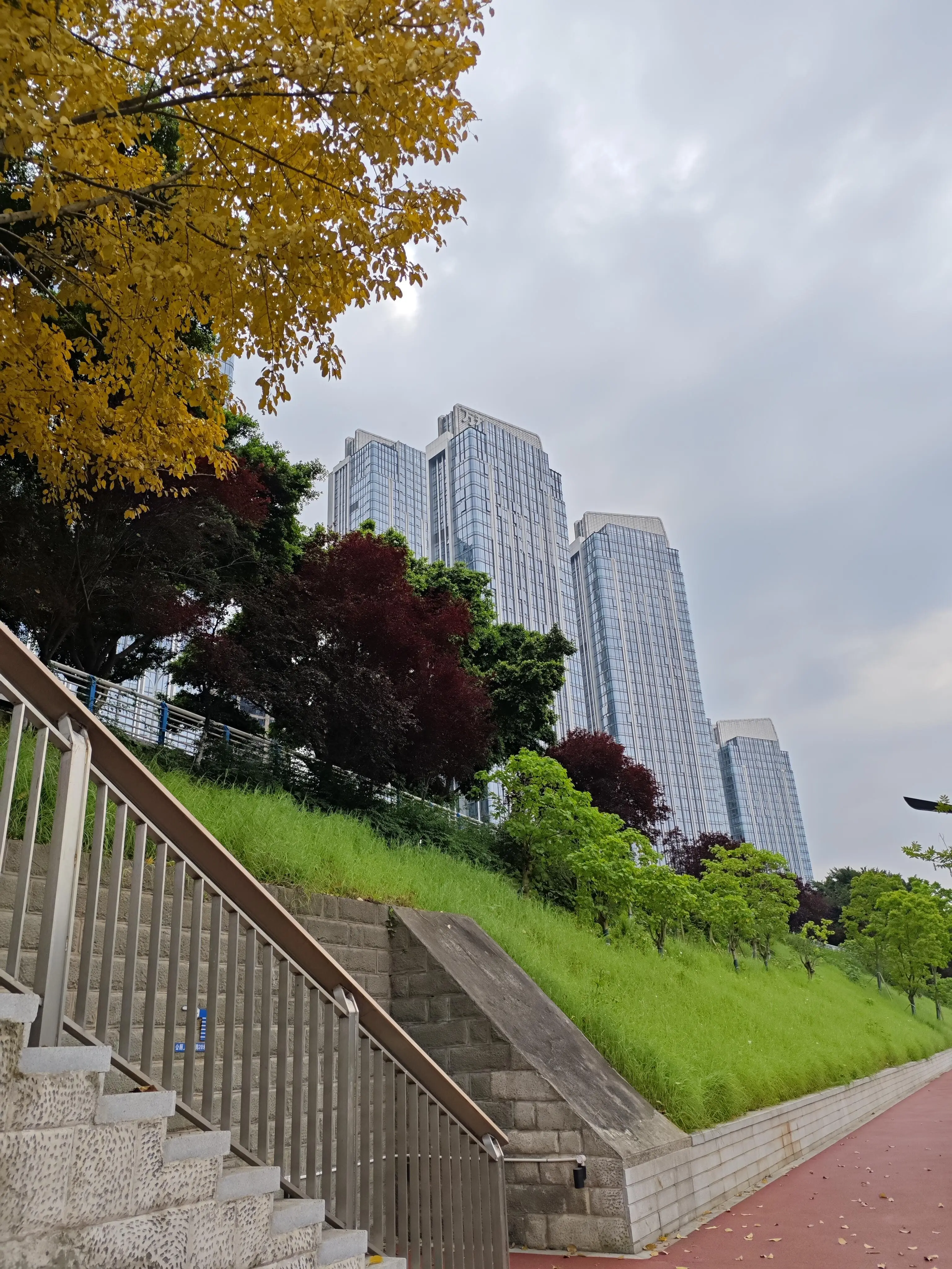 Jiabin Road Riverwalk - 嘉陵江滨江路 Chongqing Tourist Attraction