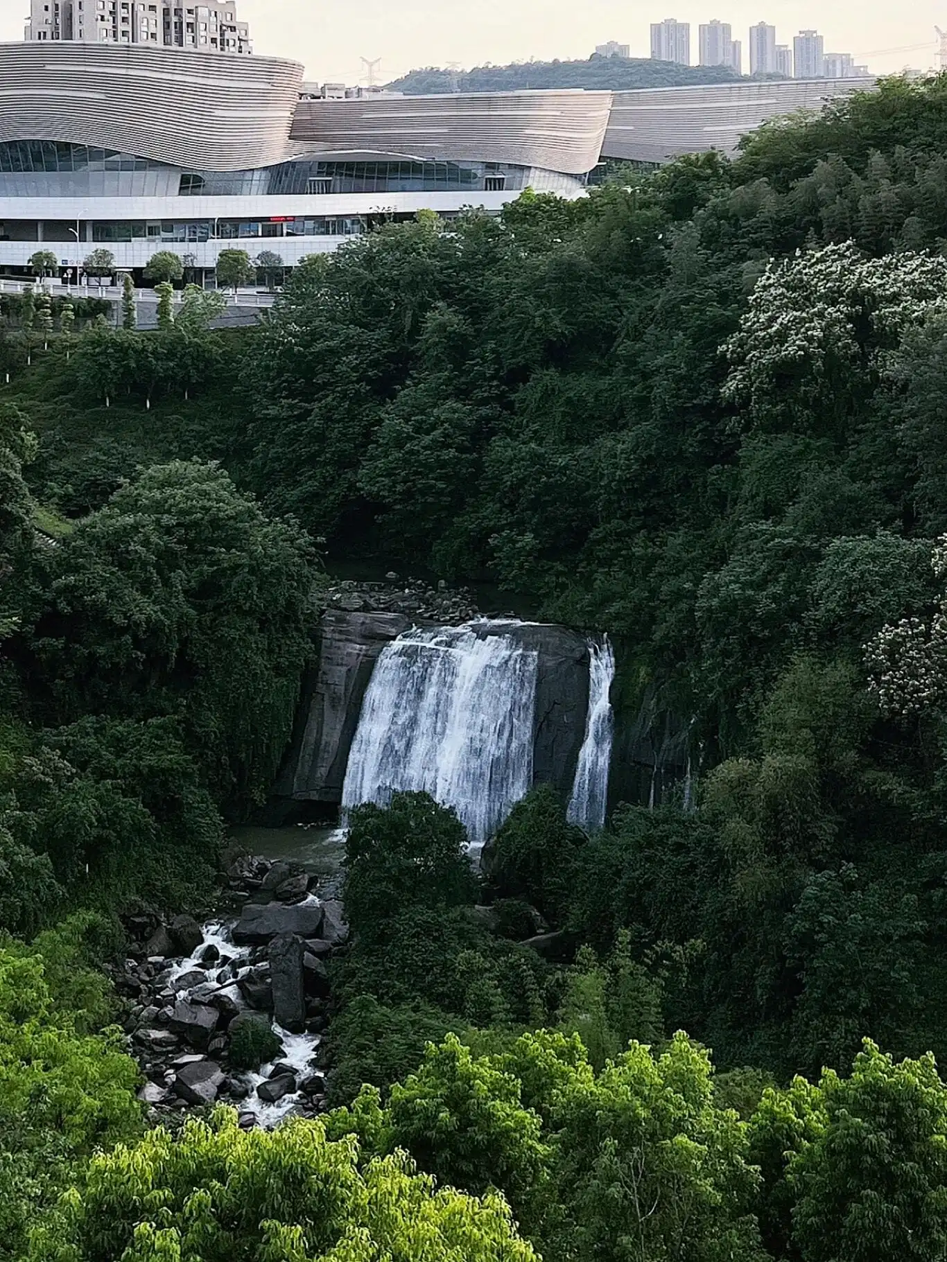 Joy City Chongqing - 重庆大悦城 Chongqing Tourist Attraction