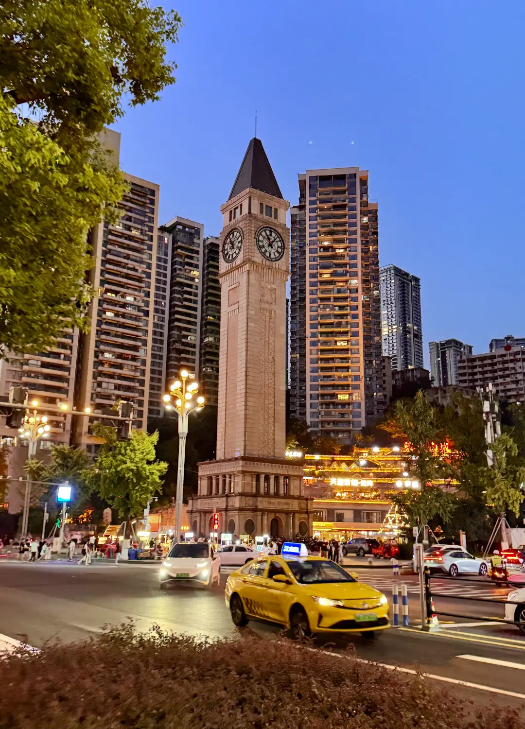 Nanbin Clock Tower - 南滨路钟楼 Chongqing Tourist Attraction