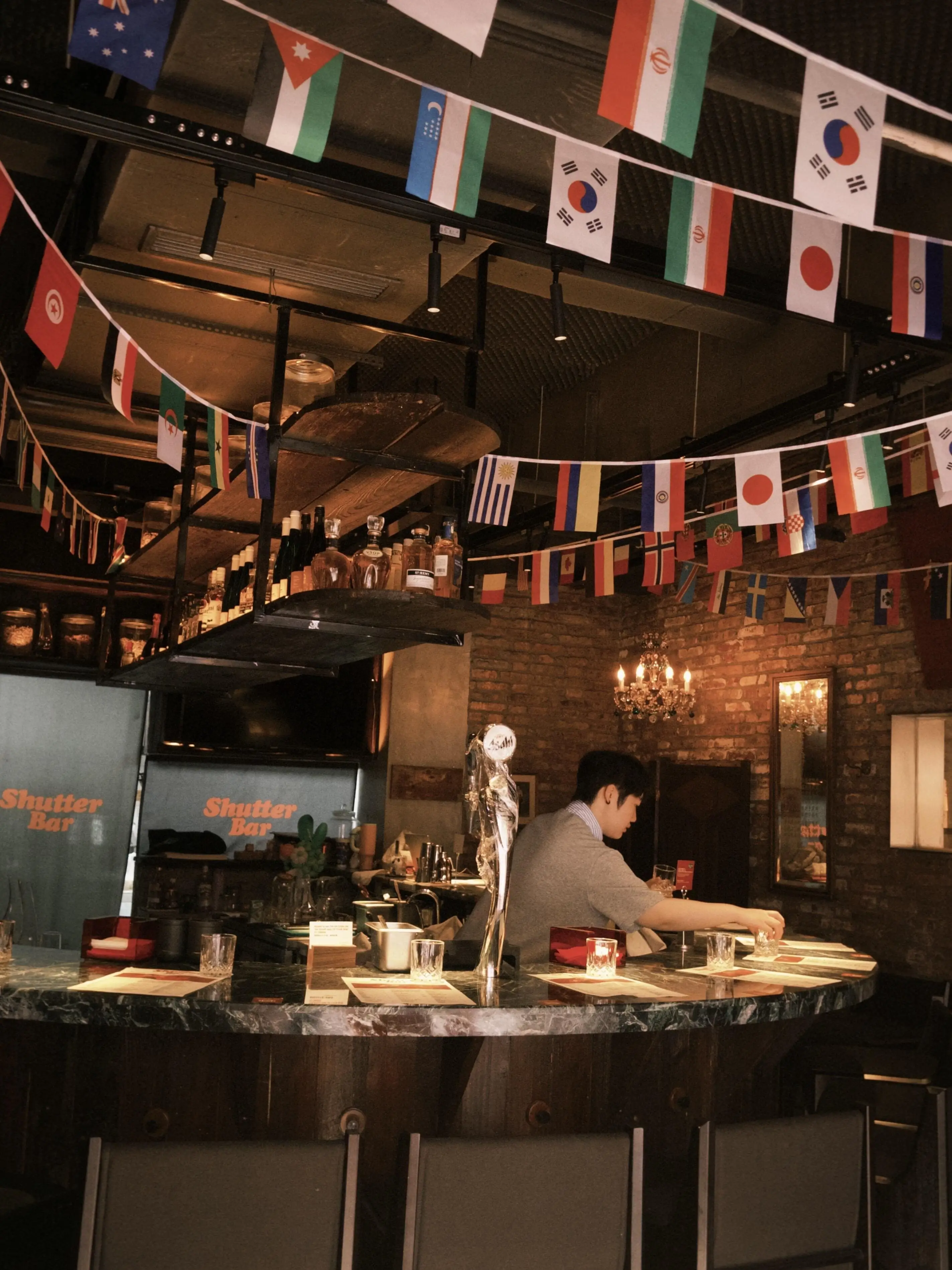 SHUTTER-BAR - 卷门Bar Chongqing Tourist Attraction
