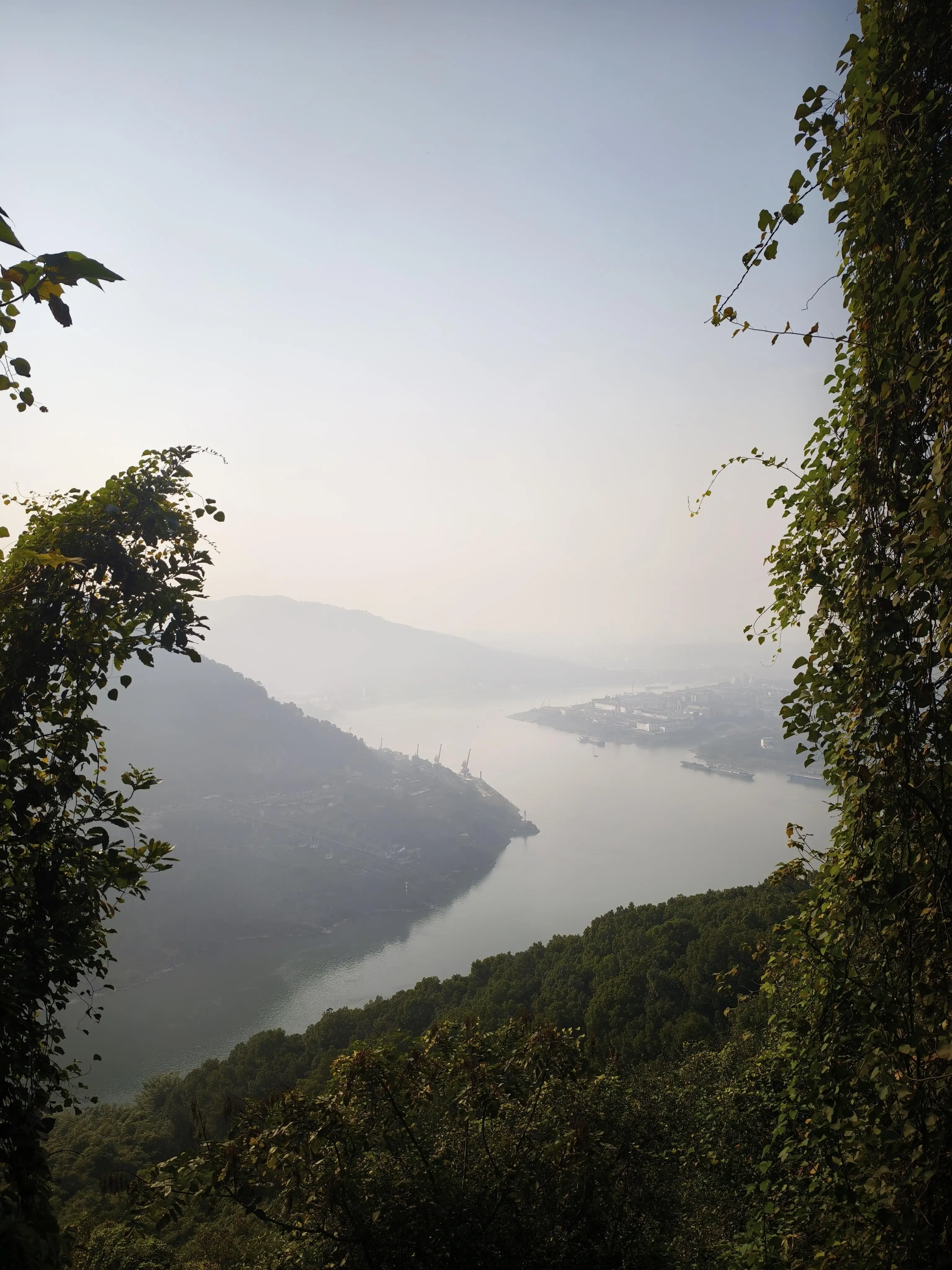Tongluo Gorge - 铜锣峡 Chongqing Tourist Attraction