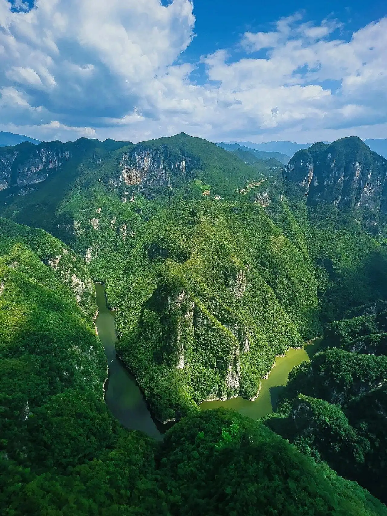 Yunyang Longgang Geopark - 云阳龙缸 Chongqing Tourist Attraction