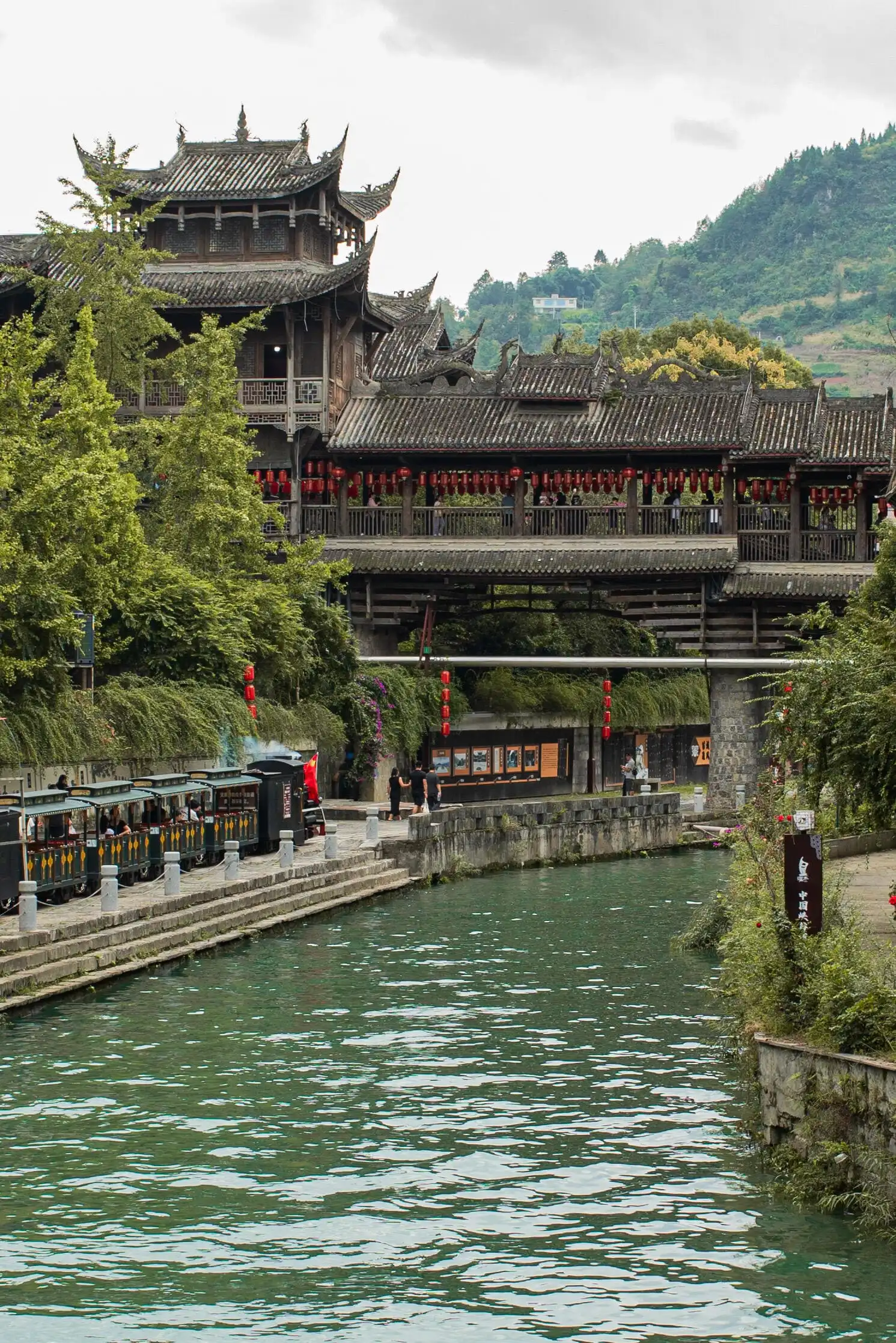 Zhuoshui Ancient Town - 黔江濯水古镇 Chongqing Tourist Attraction